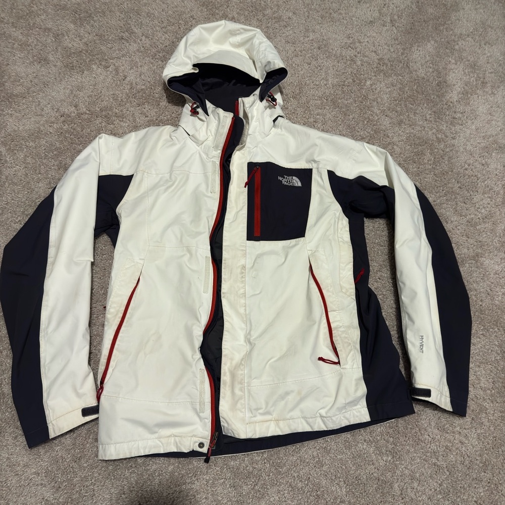 The North Face Men’s Medium Shell